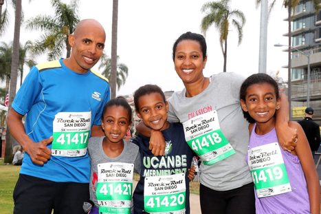 Meb Keflezighi y su familia corrieron el RnR San Diego