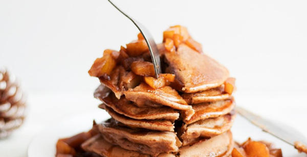Hotcakes manzana y canela