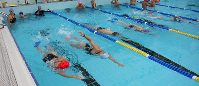 Entrenando en piscina